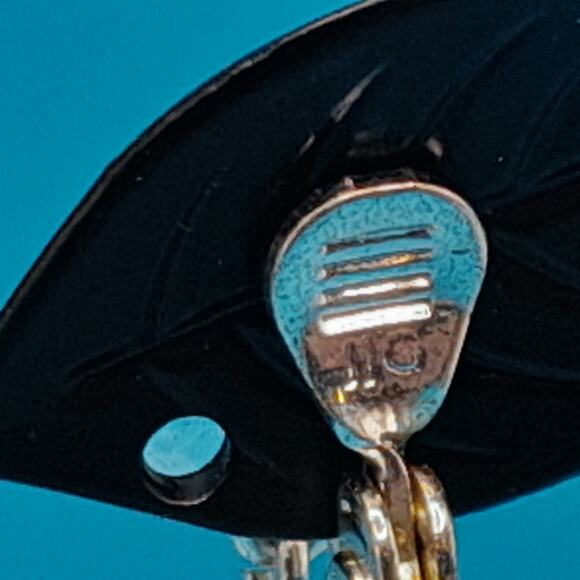 Vintage Clear Rhinestone Clip Earrings, Silver Tone, Signed Jonette Jewelry - Picture 6 of 12